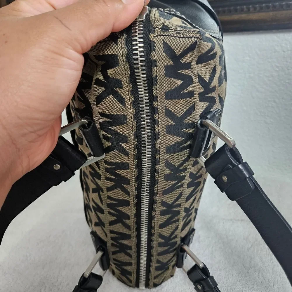 Michael kors shoulder bag